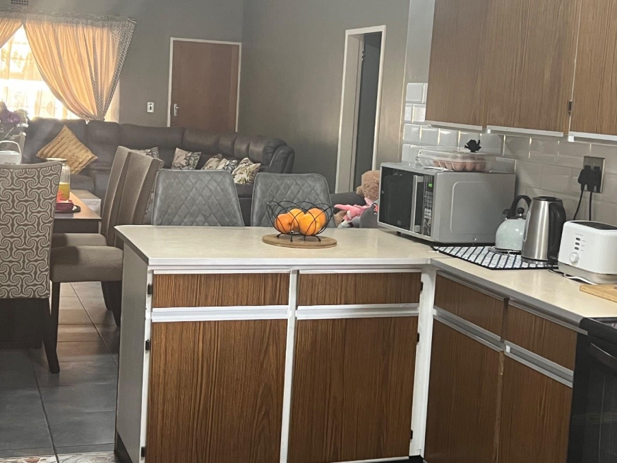 3 Bedroom Property for Sale in Elandsrand North West